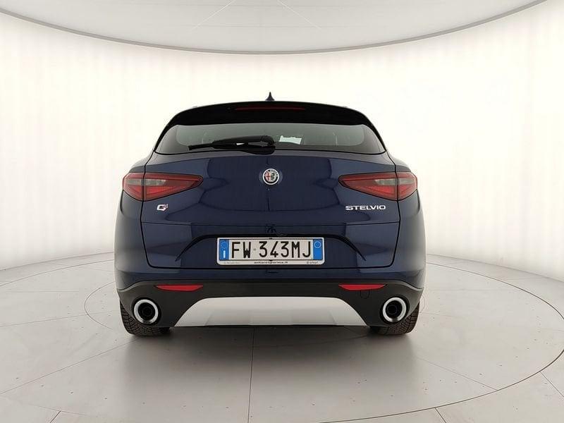 Alfa Romeo Stelvio 2.2 Turbodiesel 210 CV AT8 Q4 Executive