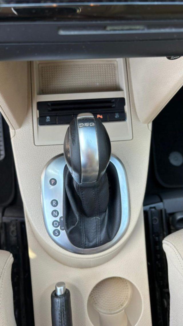 VOLKSWAGEN Touran 1.4 TSI DSG Highline EcoFuel