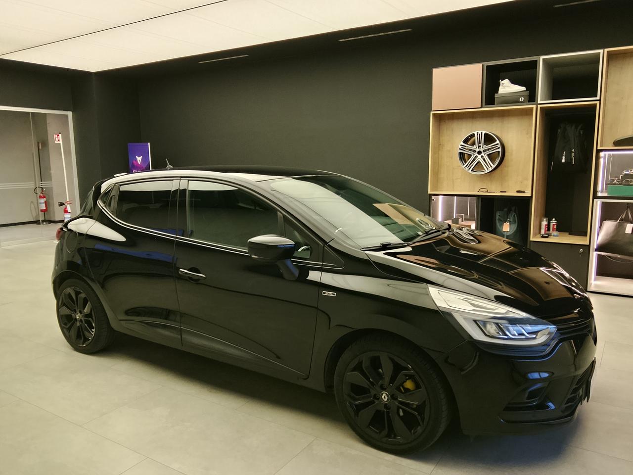 RENAULT Clio IV - Clio 1.5 dci energy Duel2 110cv