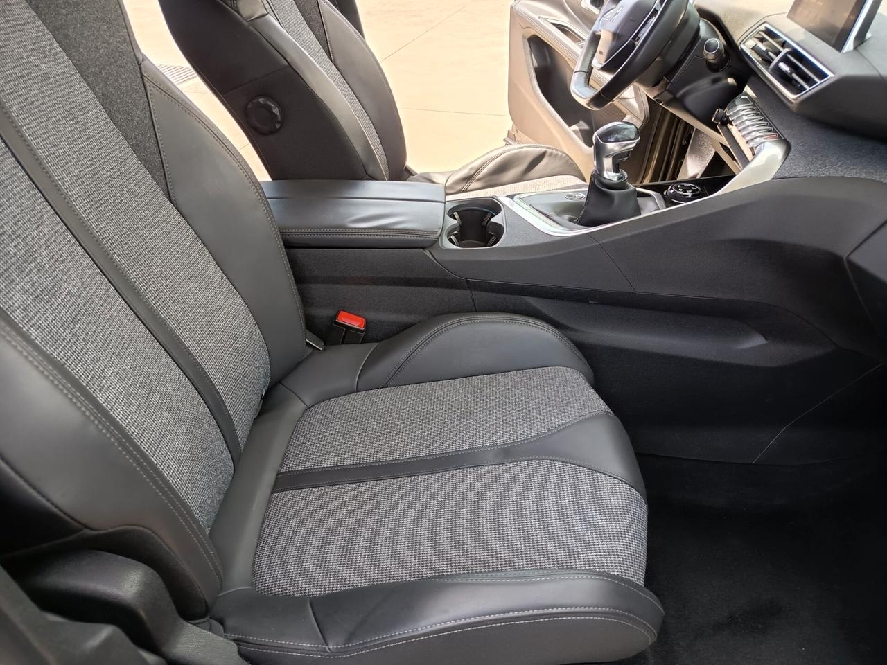 Peugeot 3008 BlueHDi 120 S&S Allure