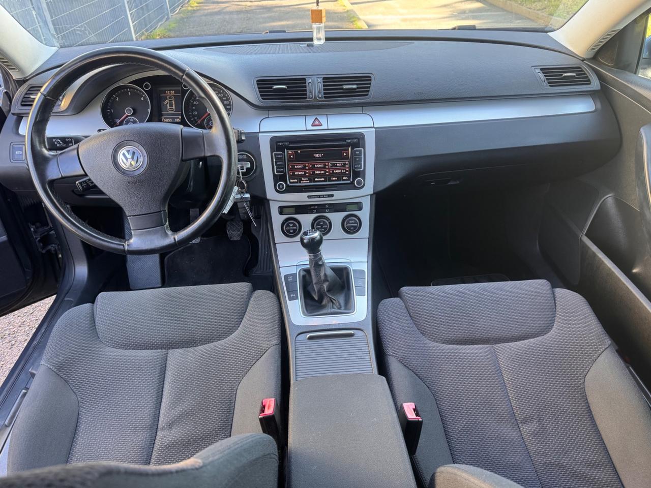 Vw Passat 2.0 TDI 110CV neopaten garanzia 12 mes