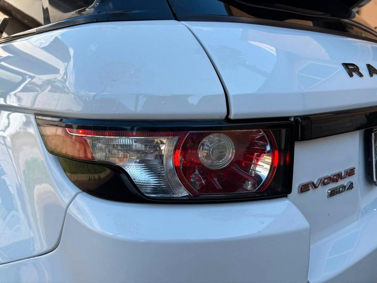 Land Rover Range Evoque 2.0 TD4 180 CV 5p. SE Dynamic