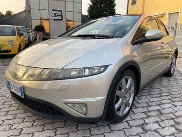Honda Civic 5p 1.8 i-vtec Exclusive AUTOMATICA NEOPATENTATI