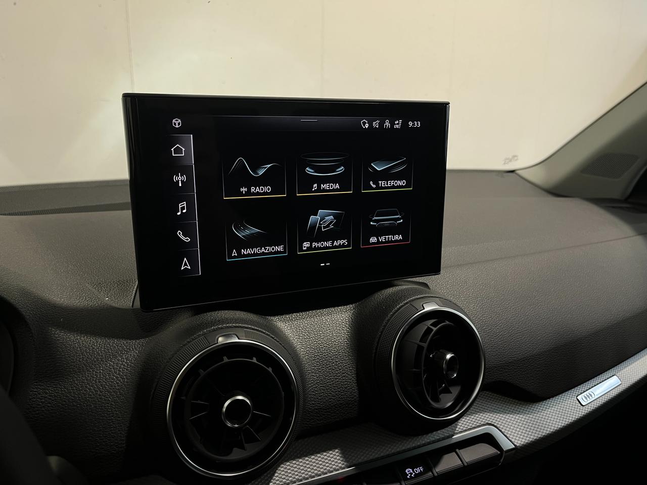 AUDI Q2 35 TFSI S-TRONIC BUSINESS ADVANCED