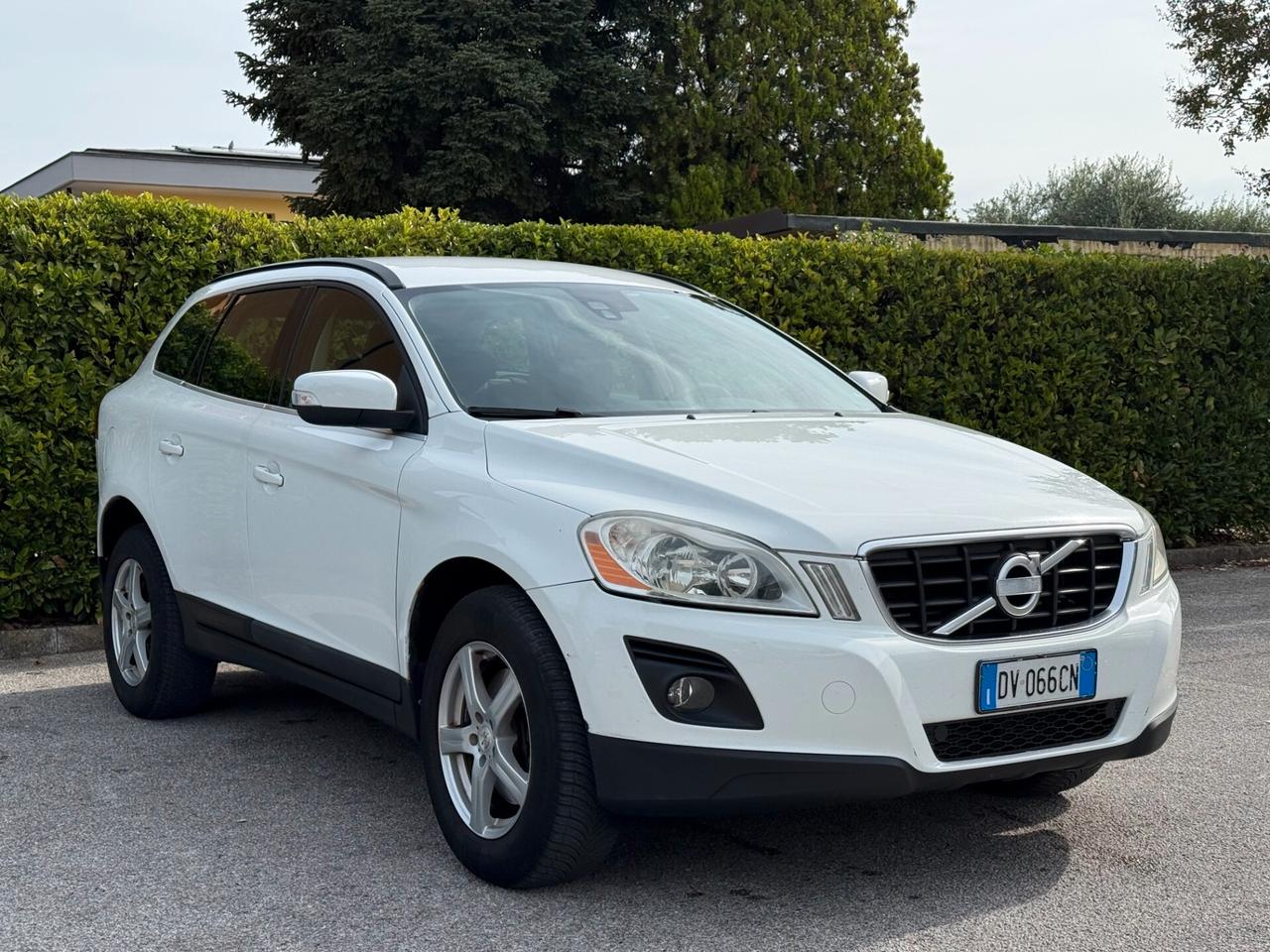 Volvo XC 60 XC60 2.4 D5 Summum