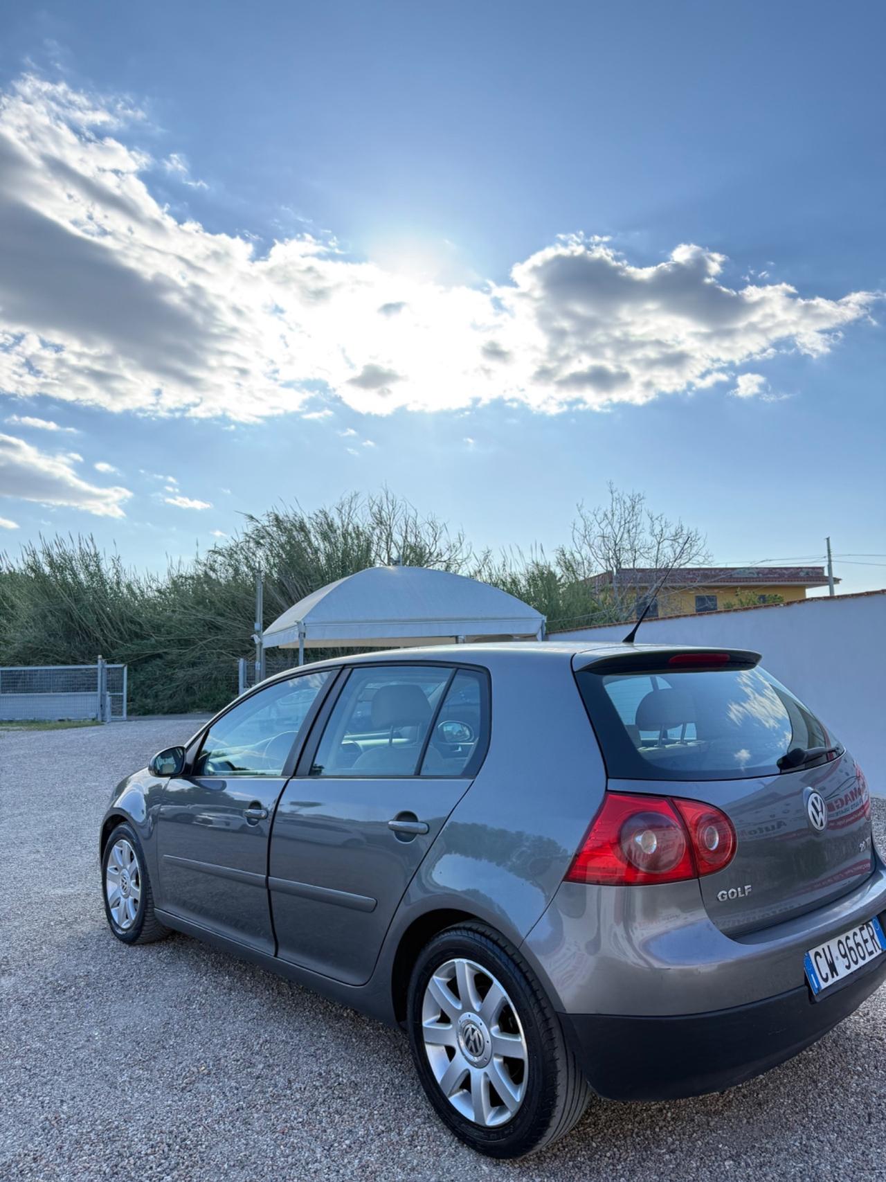 Volkswagen Golf 2.0 16V TDI 5p. Comfortline