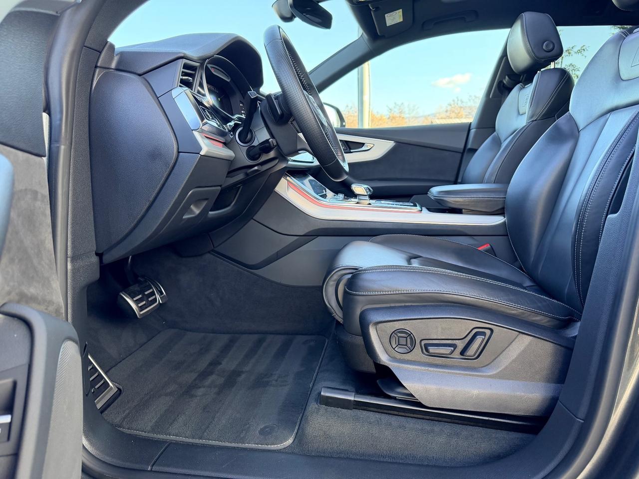 Audi Q8 45 TDI quattro 231cv s line no tasse