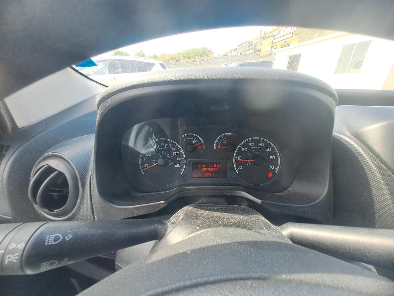 FIAT FIORINO 4 POSTI N1