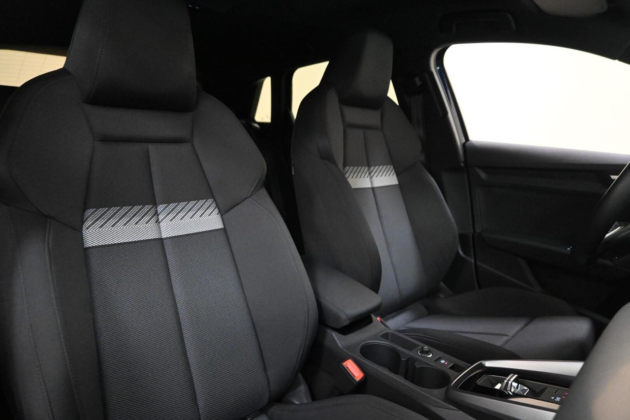 AUDI A3 4ª serie A3 SPB 30 TDI S tronic Busine...