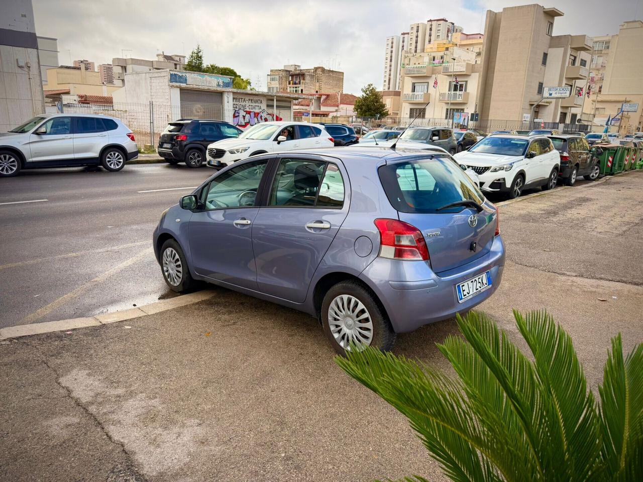 Toyota Yaris 1.0 5 porte