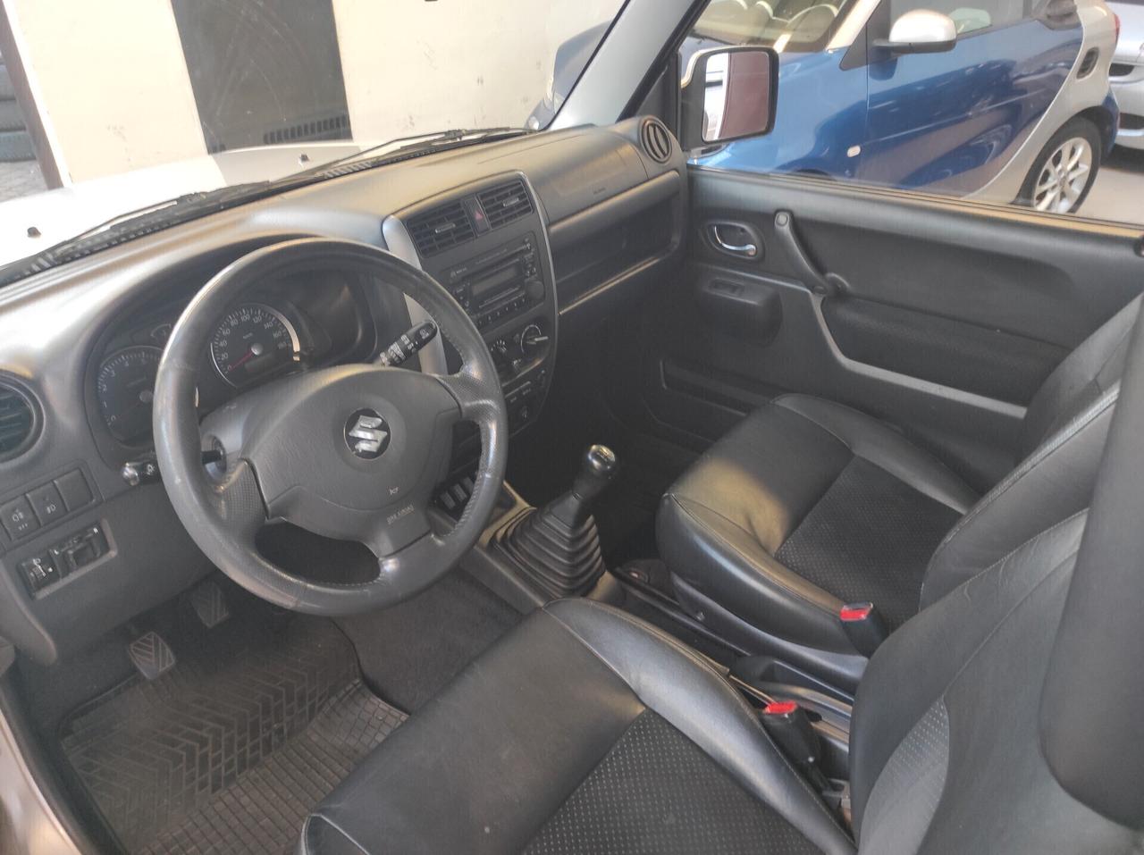 Suzuki Jimny 1.3i 16V cat 4WD JLX