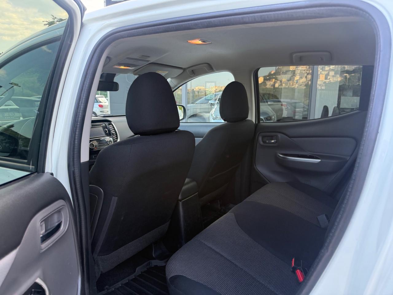Mitsubishi L200 2.4 DI-D/154CV Double Cab Intense