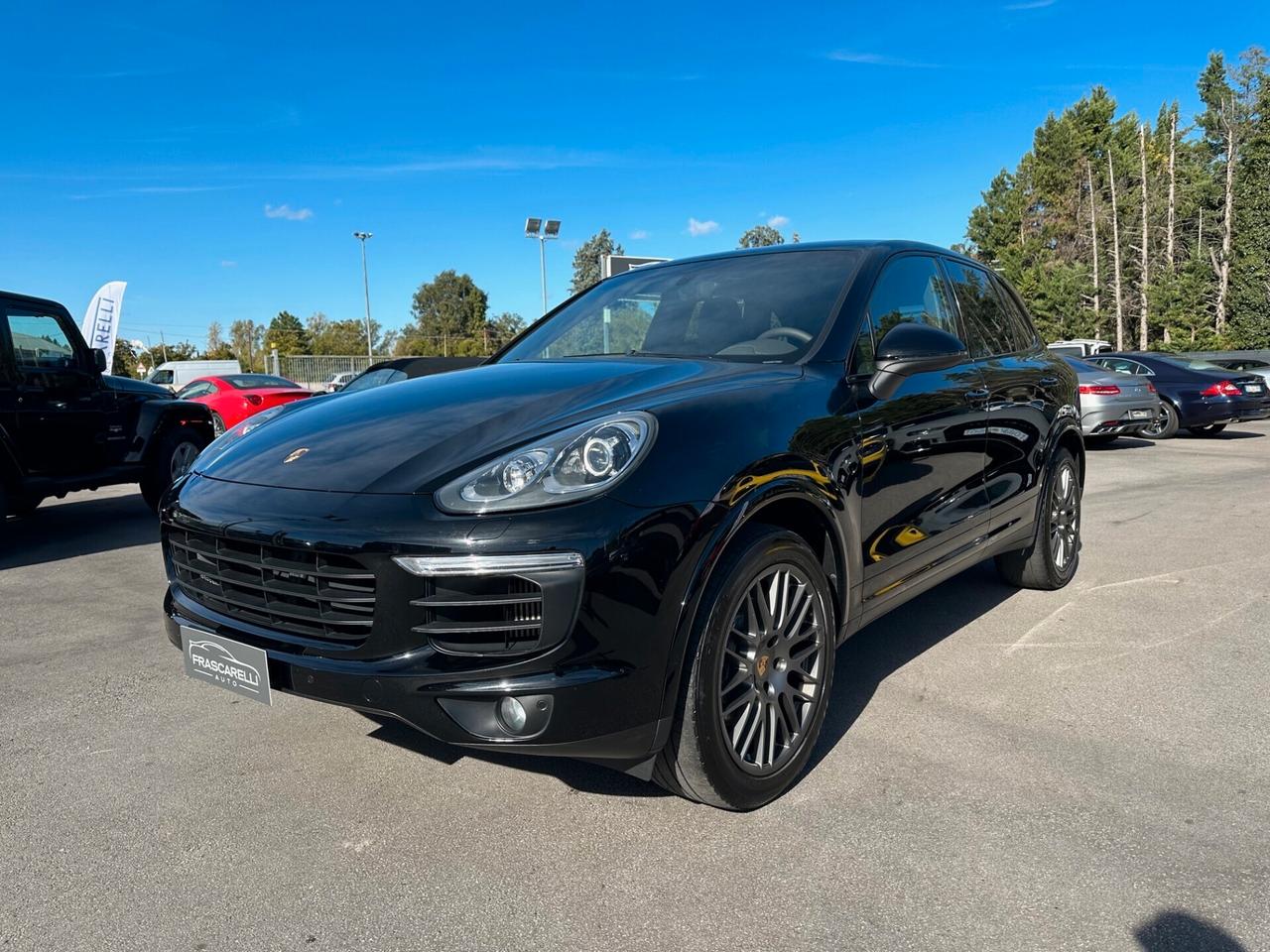 Porsche Cayenne 3.0 Diesel Platinum Edition /KM DOC/BOSE/CARPLAY