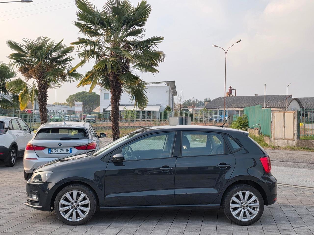 Volkswagen Polo 1.0 benzina 10/2016 pochi km FINANZIABILE