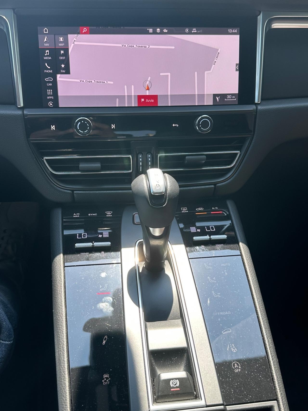 Porsche Macan 12/2022 8.000 km