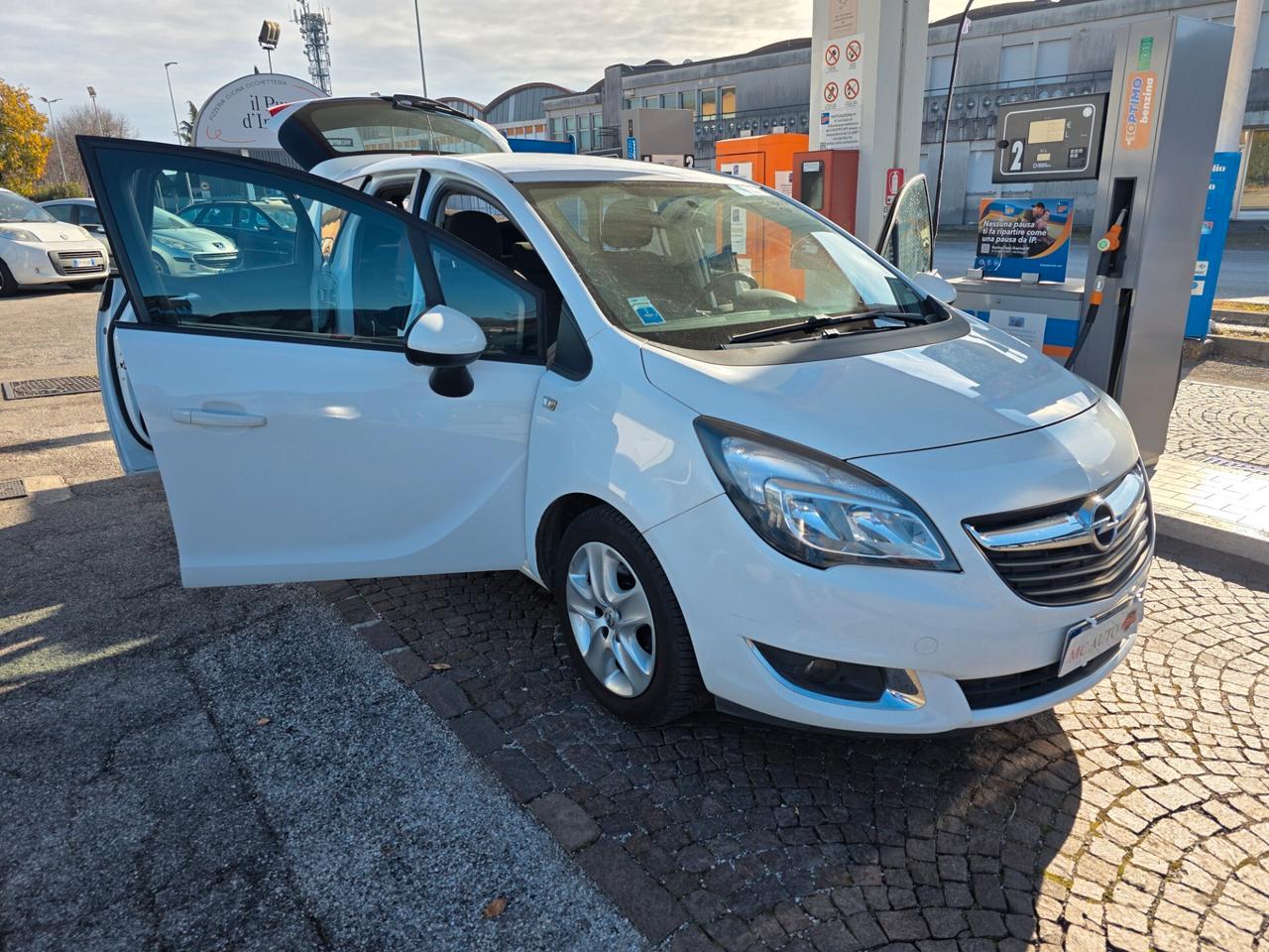 Opel Meriva 1.4 100CV Cosmo con 150.000km Neopatentati ok