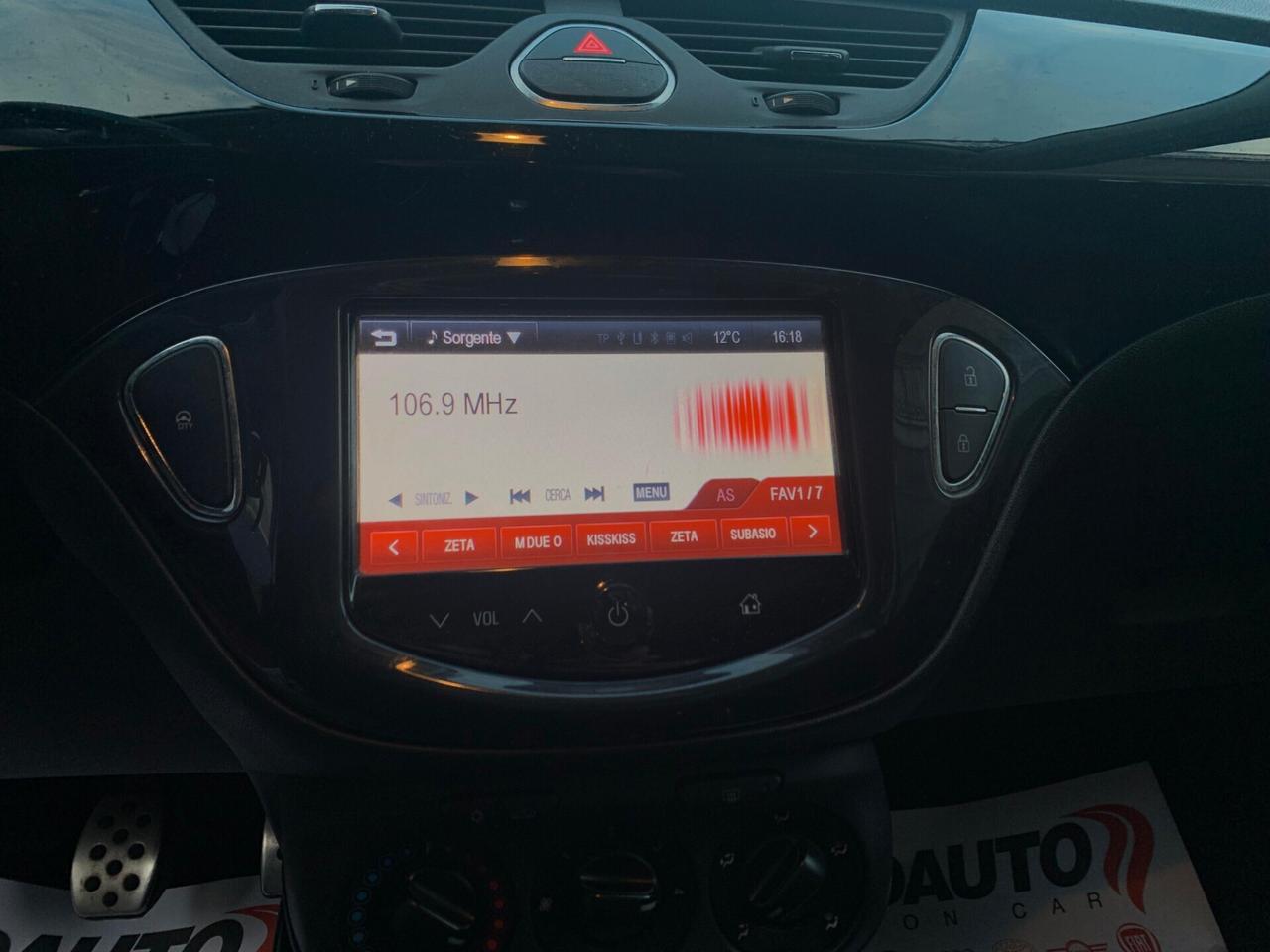 Opel Corsa 1.2 5 porte b-Color