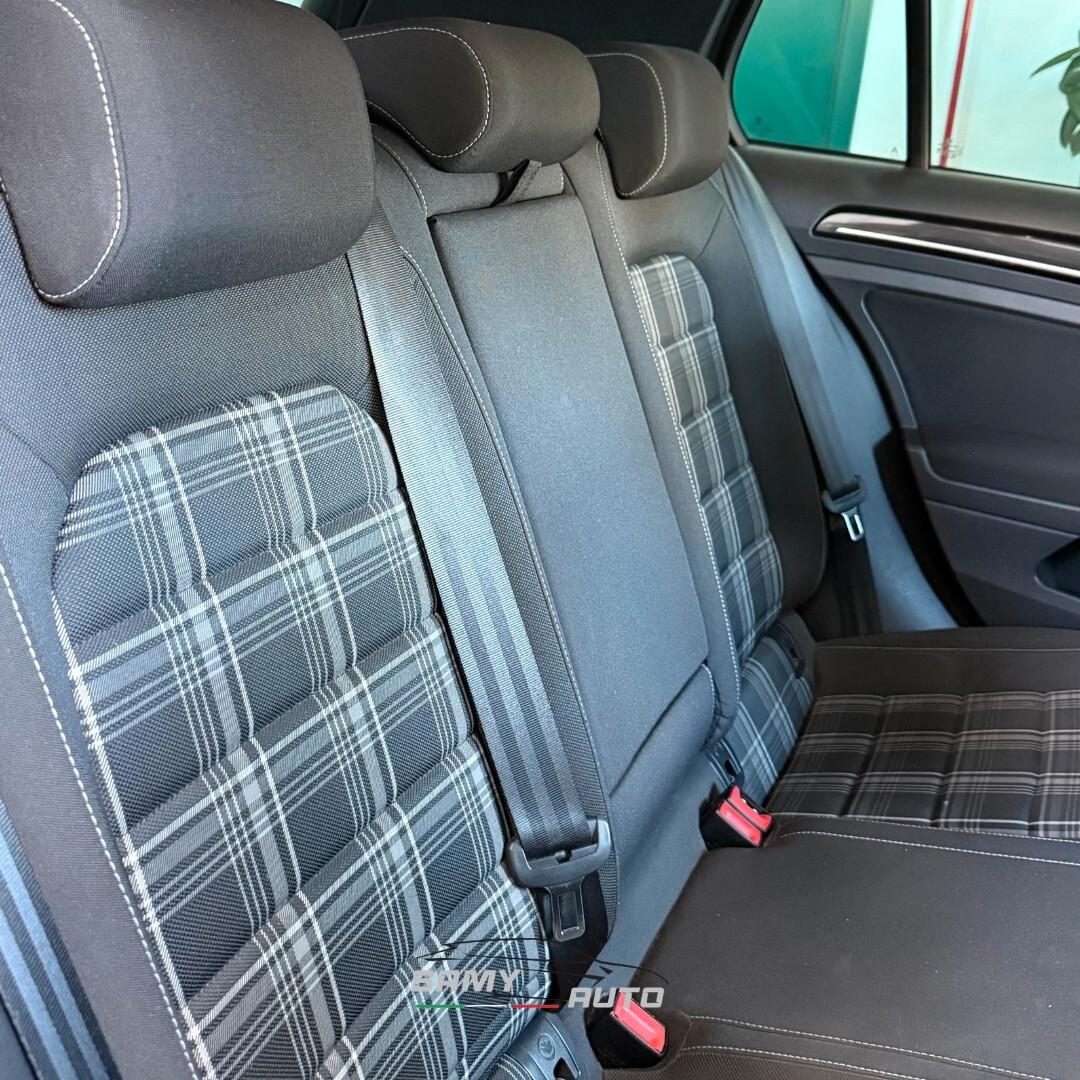 Volkswagen Golf GTD 2.0 TDI DSG 5p.