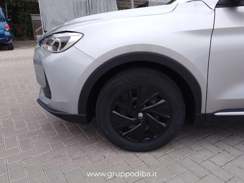 MG ZS 1.5L MT STD MY25.5 Cosmic Silver