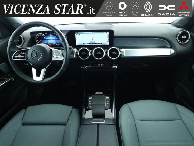 MERCEDES-BENZ GLB 180 d SPORT