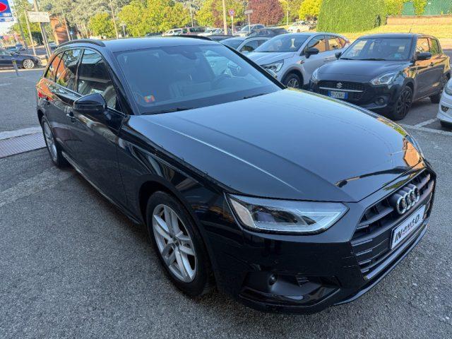 AUDI A4 Avant 35 TDI/163 CV S tronic S line edition