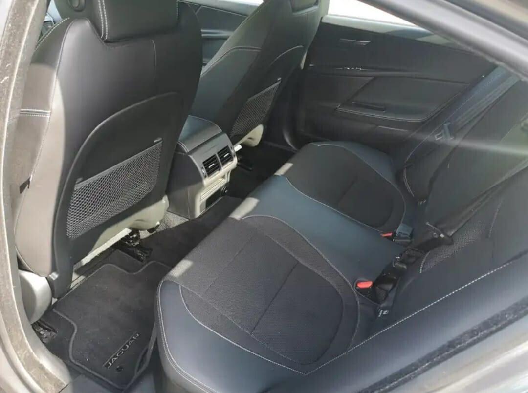 Jaguar XE 2.0 D 204 CV aut. R-Dynamic HSE