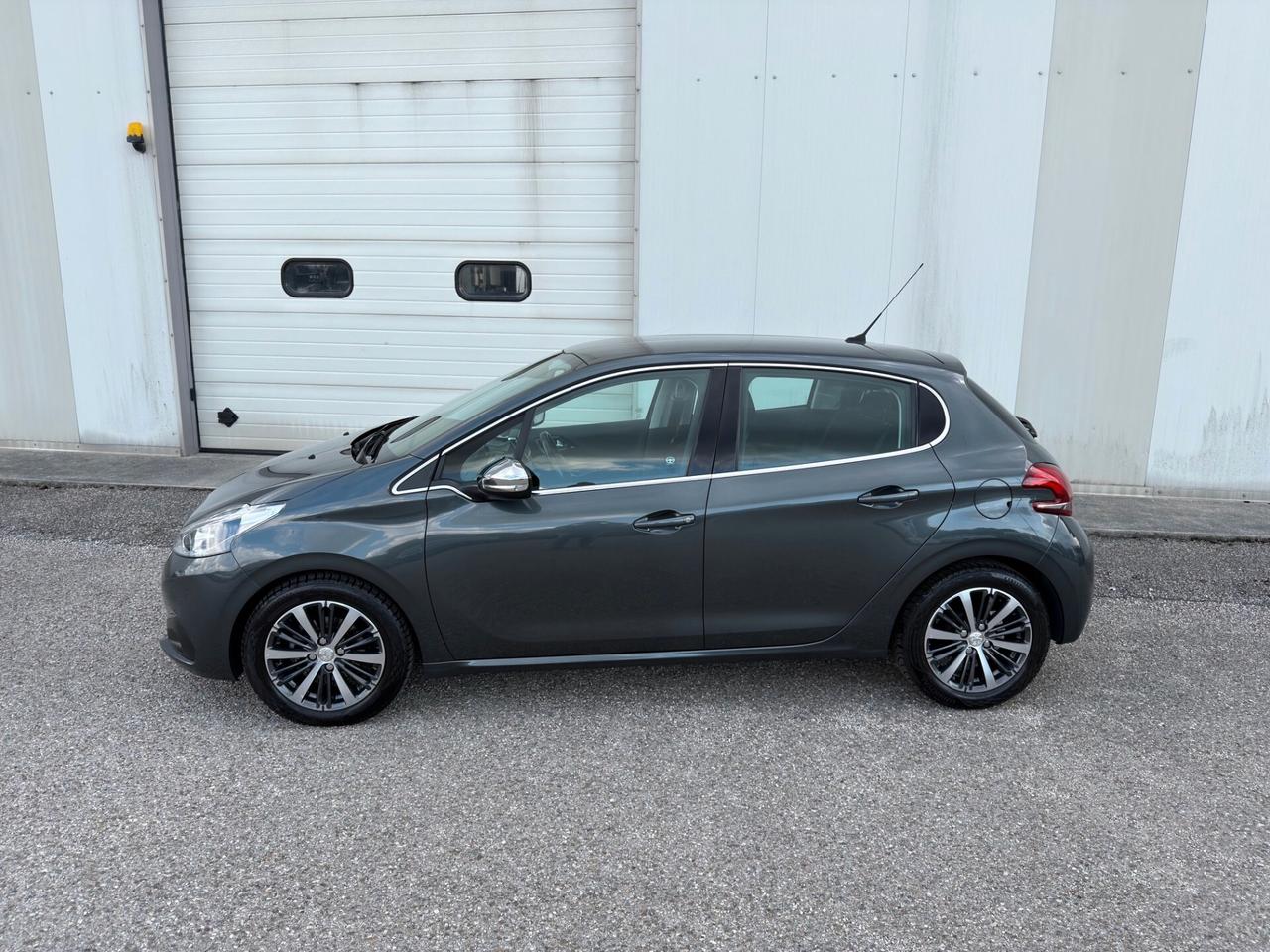 Peugeot 208 BlueHDi 75 5 porte Allure
