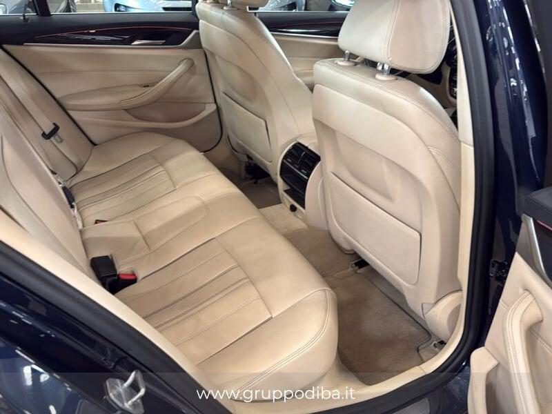 BMW Serie 5 G30 2017 Berlina Benzi 540i xdrive Luxury auto