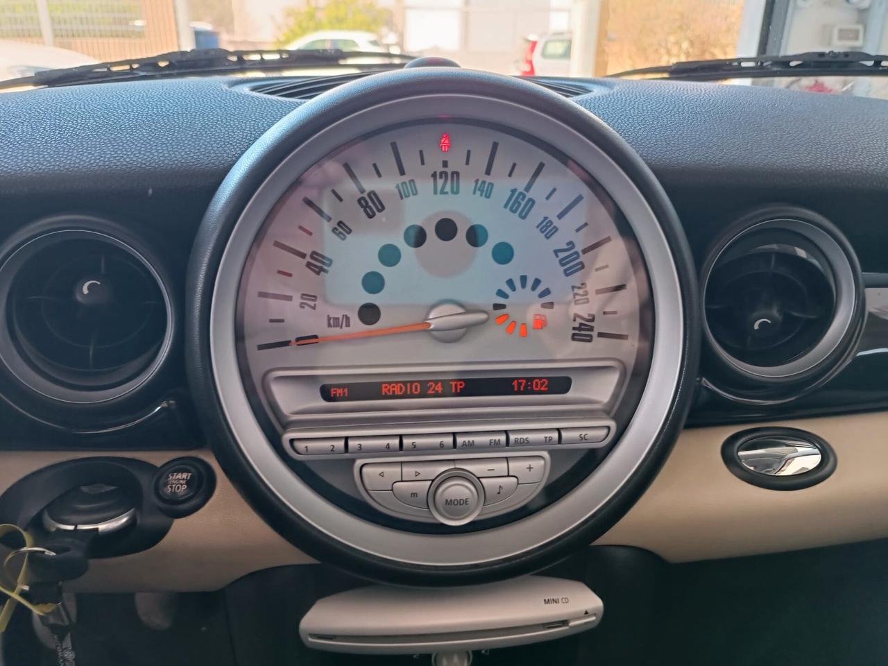 Mini 1.4 16V One Chili