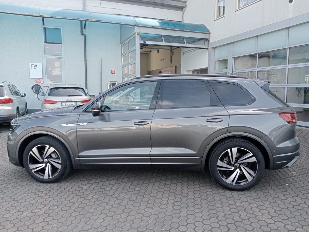 Volkswagen Touareg 3.0 V6 TDI SCR Black Style