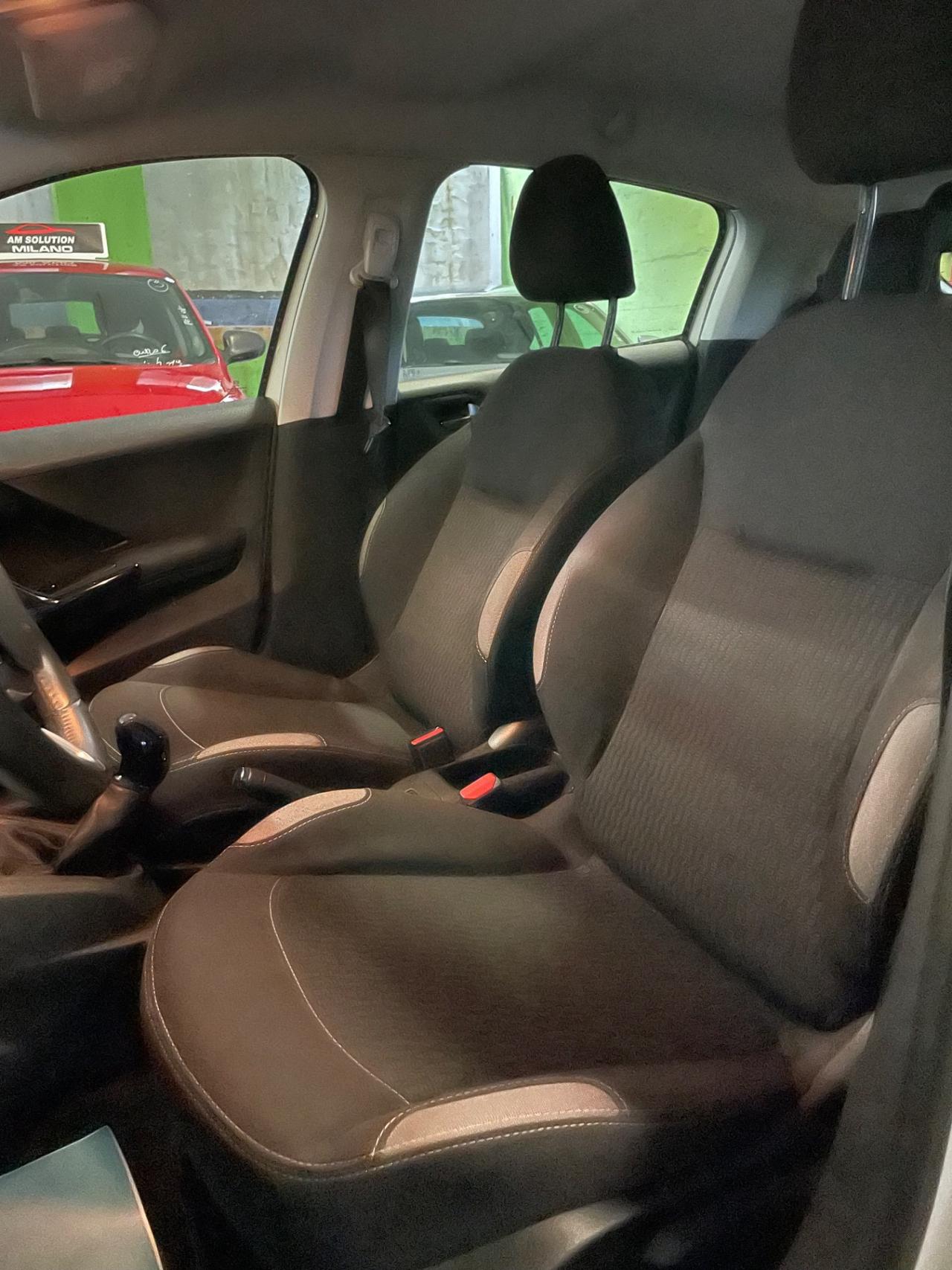 Peugeot 208 1.2 Neopatentati Euro 6