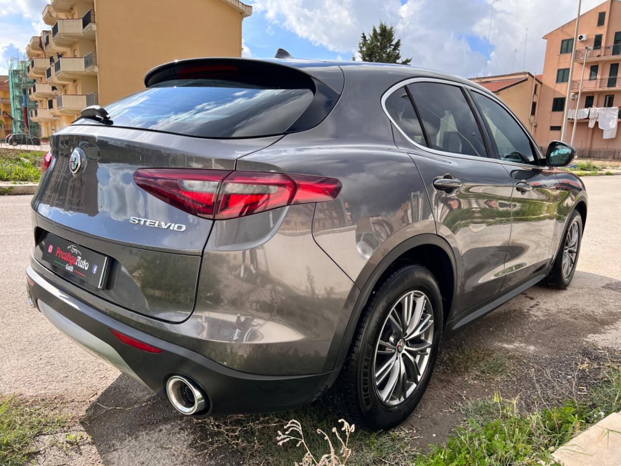 Alfa Romeo Stelvio 2.2 180 CV AT8 Lusso 2018