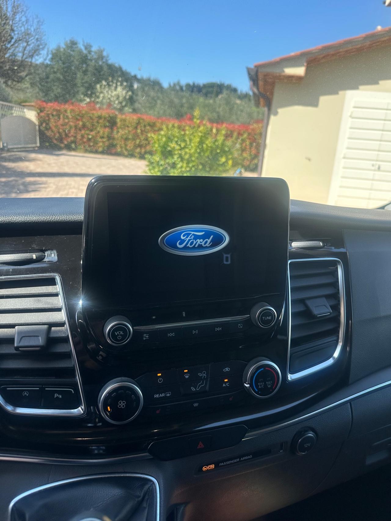 Ford Tourneo Custom 310 2.0 TDCi 130CV PC Titanium