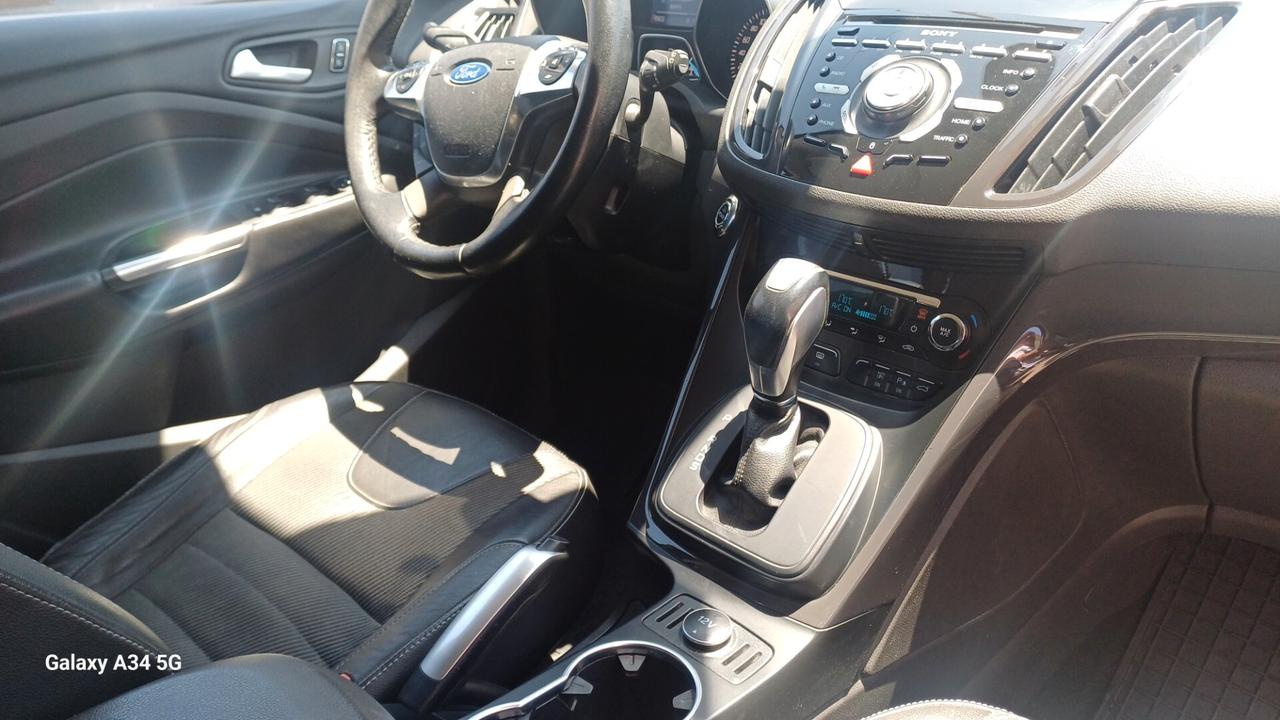 Ford Kuga 2.0 TDCI 140 CV 4WD Powershift Titanium