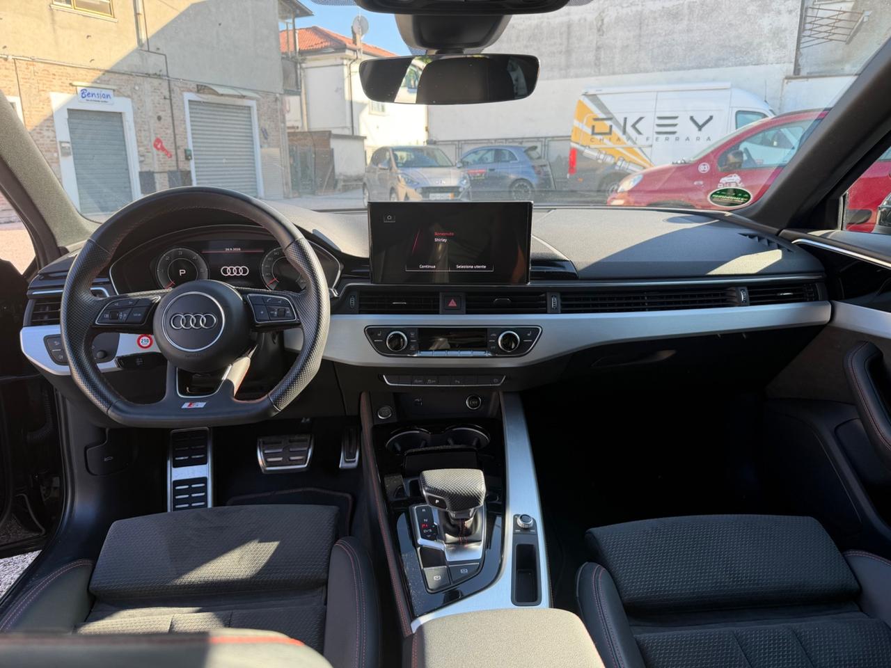Audi A4 35 TDI/163 CV S tronic line edition