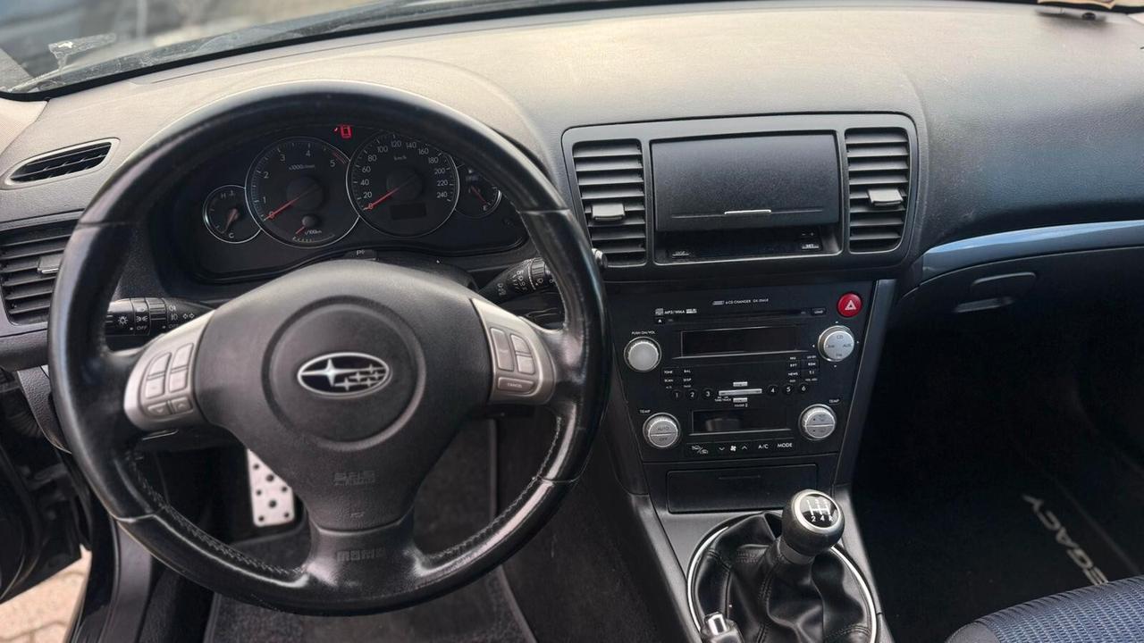 Subaru Legacy 2.0D 16V Station Wagon 2009