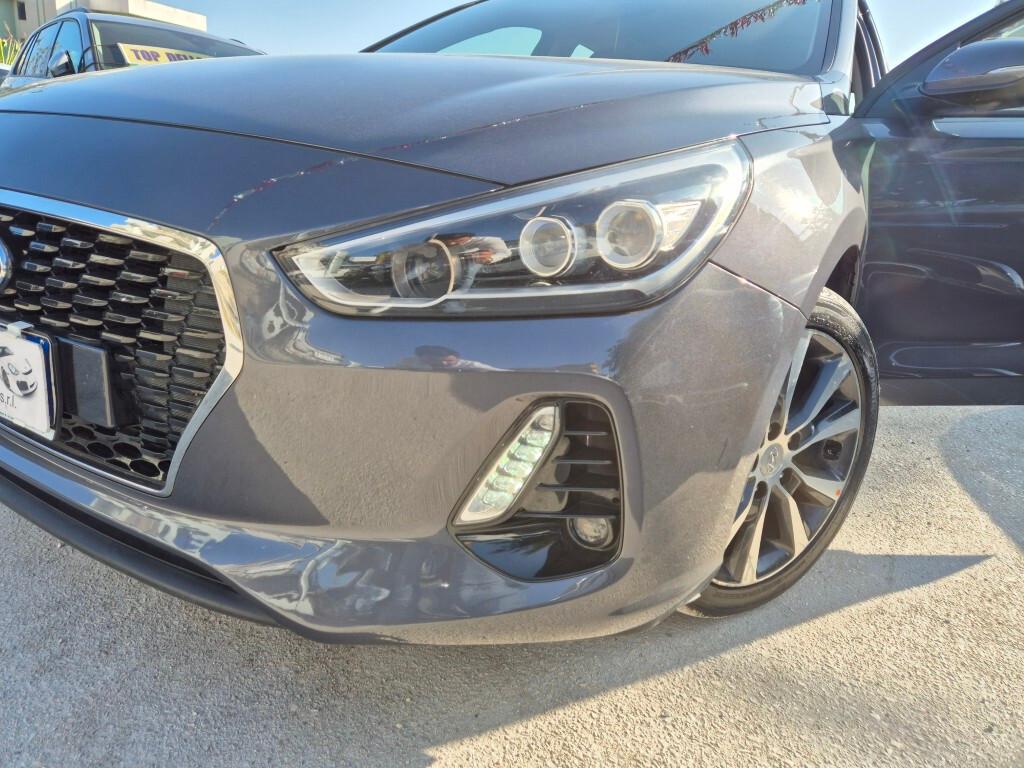 Hyundai i30 1.6 CRDi 110CV NAVI-LED-CAMERA
