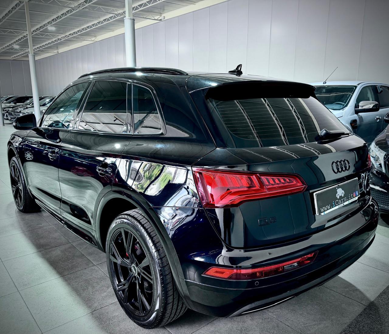 Audi Q5 2.0 TDI 190CV Total Black S-Line