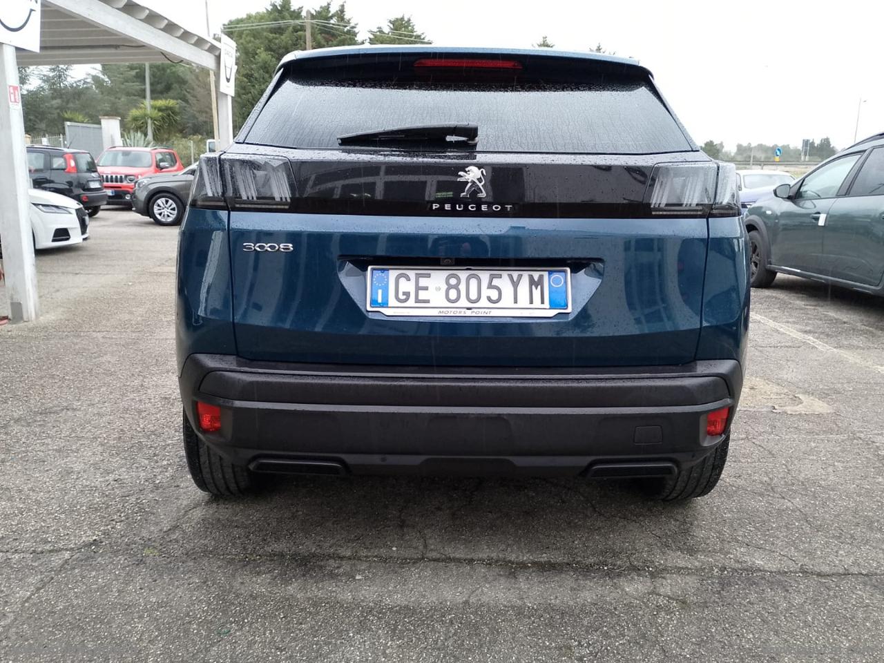 PEUGEOT 3008 BlueHDi 130 S&S Business