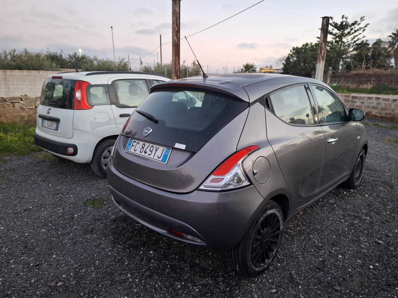 Lancia Ypsilon 1.2 69 CV 5 porte GPL Ecochic Mya