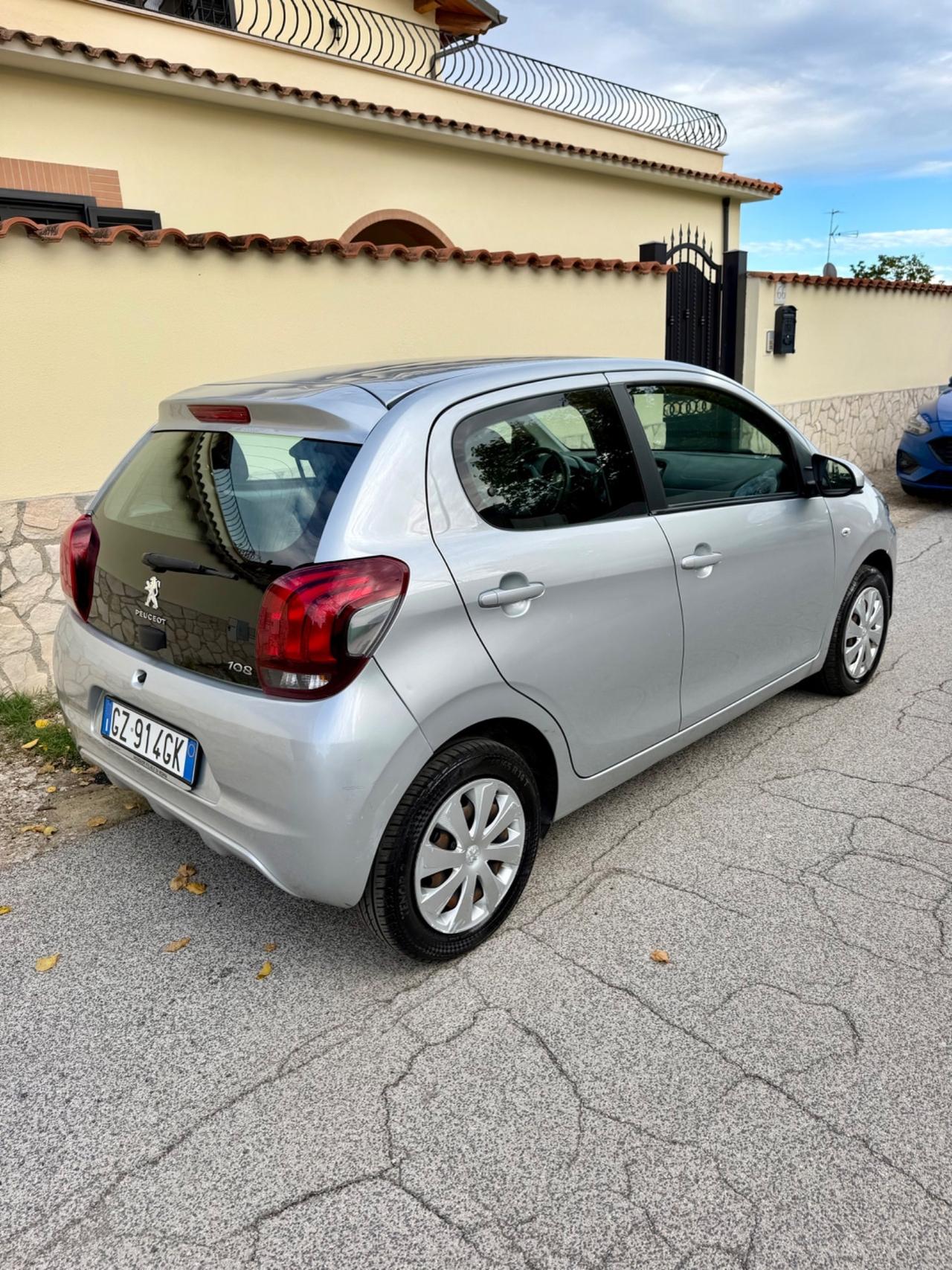 Peugeot 108 VTi 72 5 porte Allure TOP!