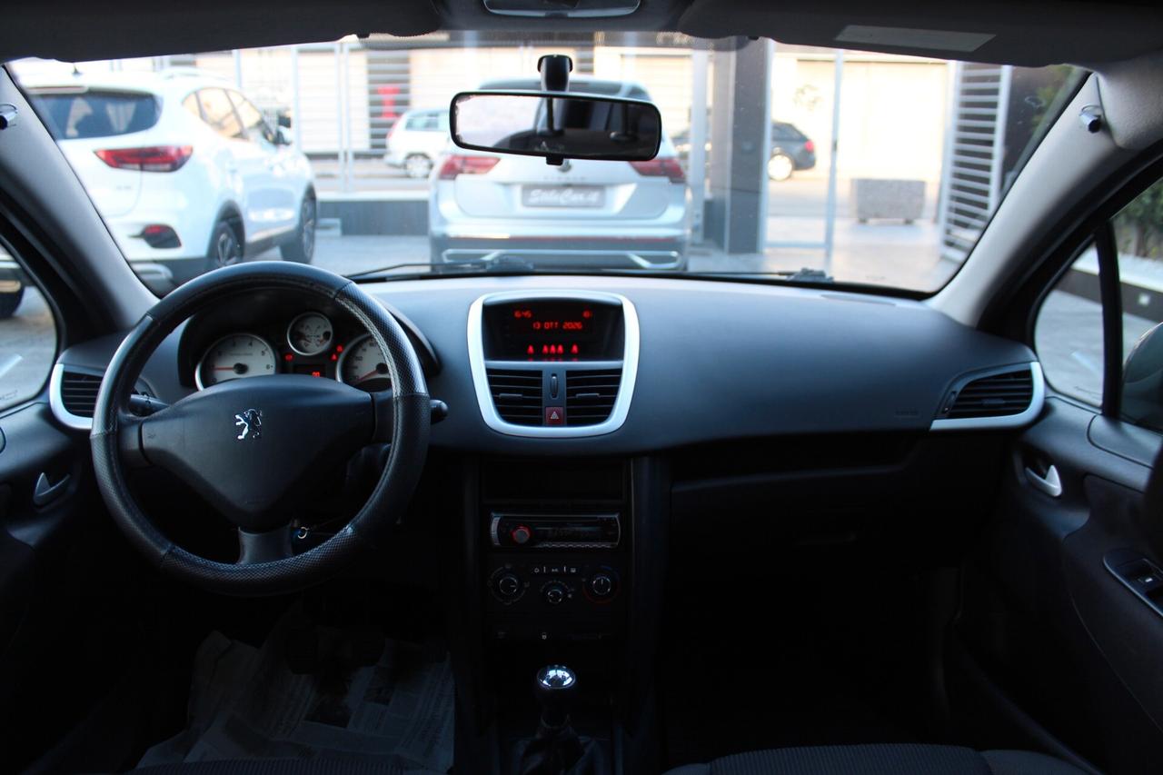 Peugeot 207 1.4 8V 75CV 5p. X Line