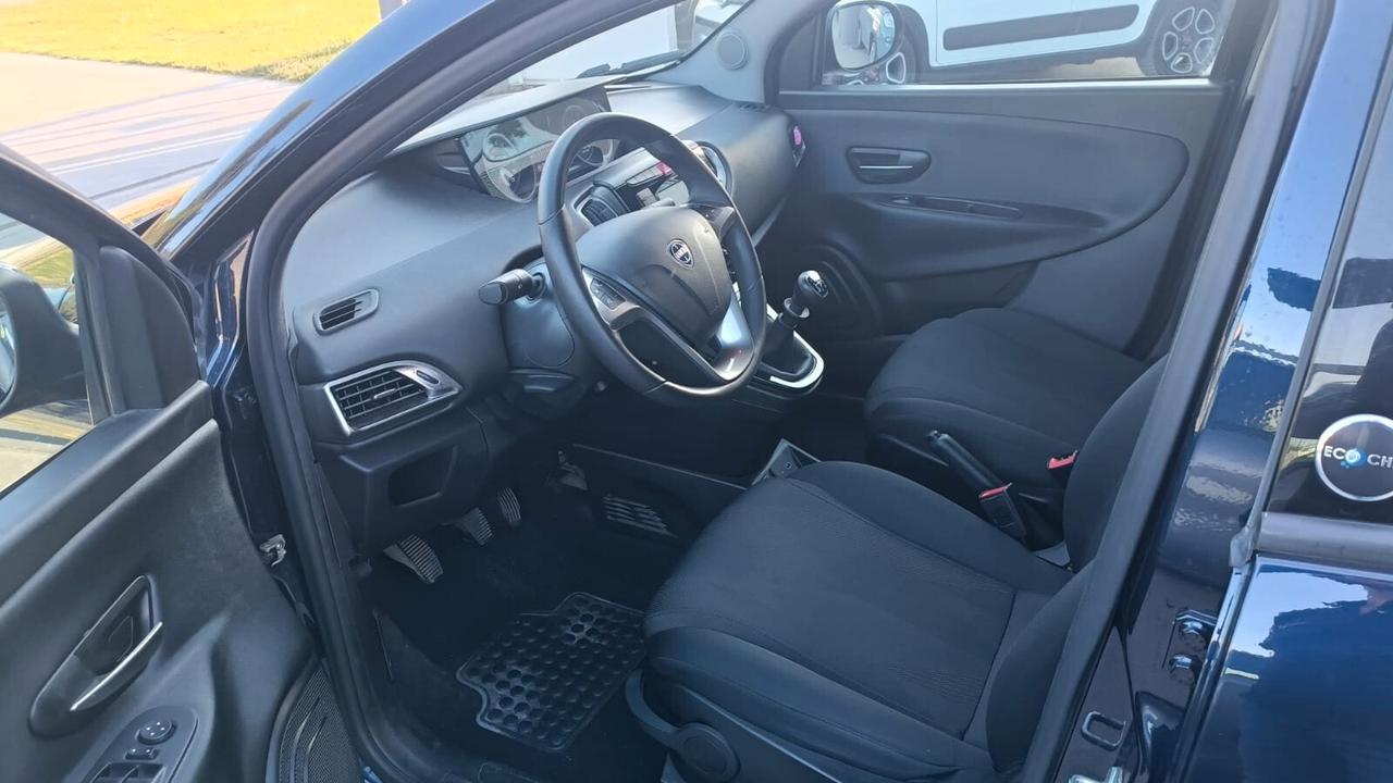 Lancia Ypsilon 1.2 69 CV 5 porte GPL Ecochic Gold