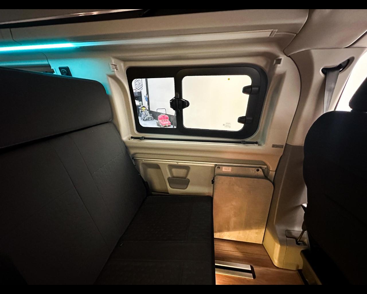 FORD Transit Nugget 320 2.0 Ecoblue 170cv aut. PC