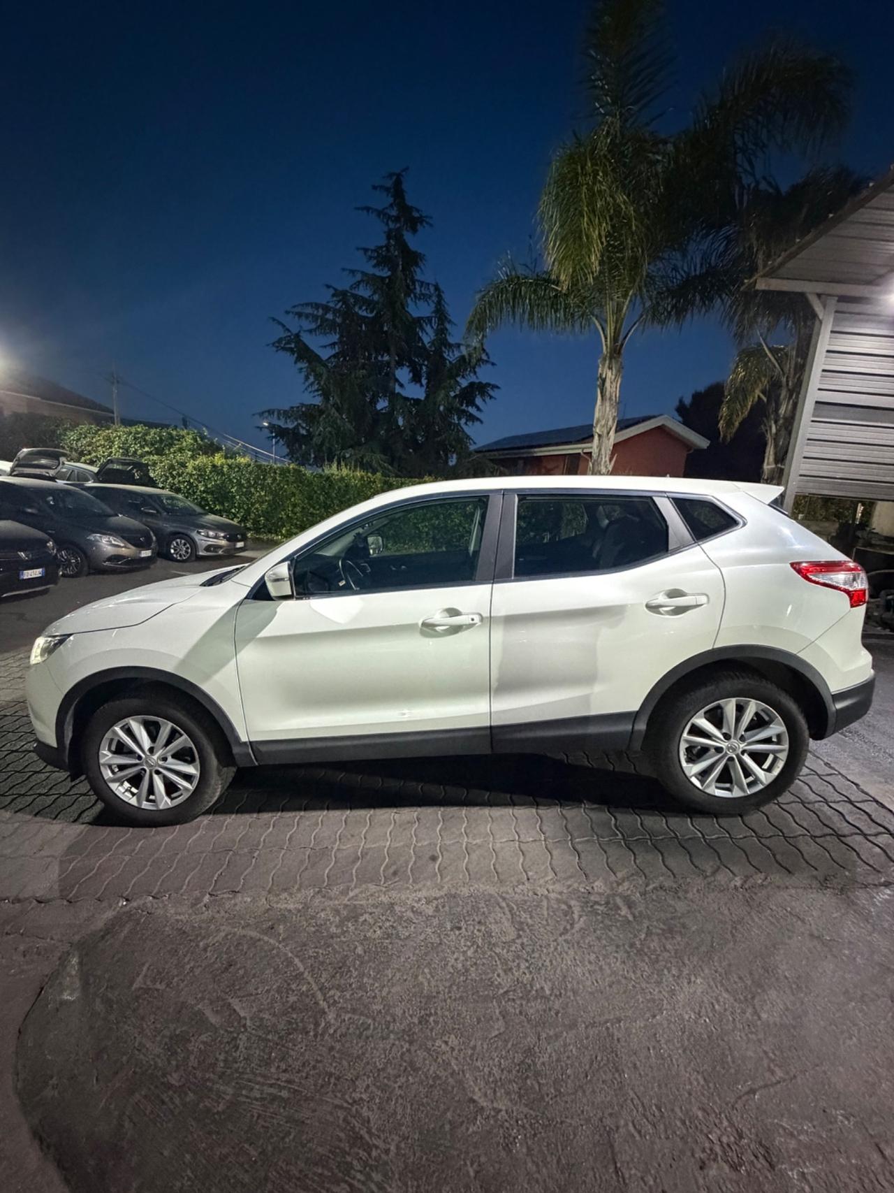 Nissan Qashqai 1.5 dCi N-Connecta