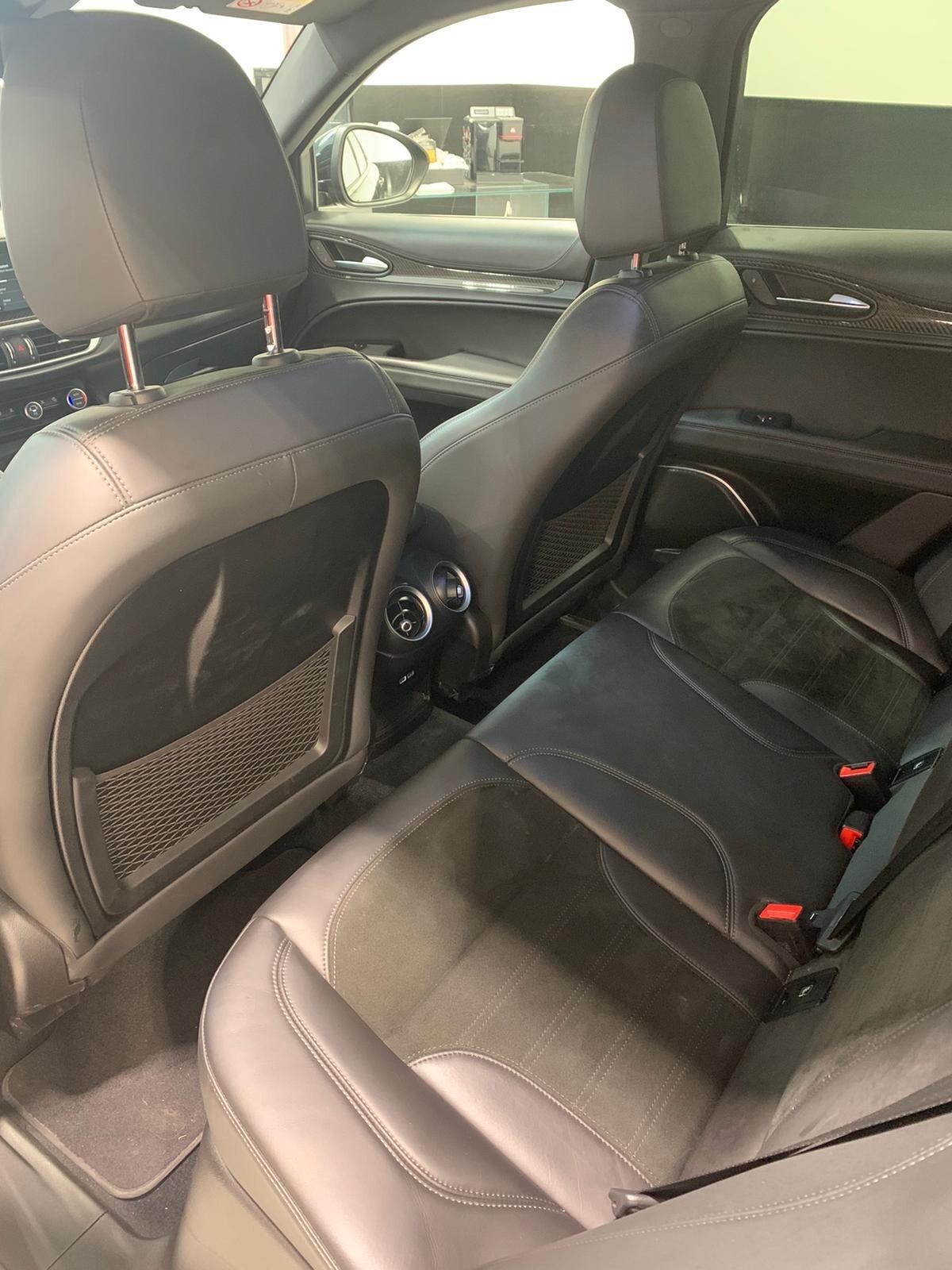 Alfa Romeo Stelvio 2.9 Bi-Turbo V6 510 CV AT8 Quadrifoglio