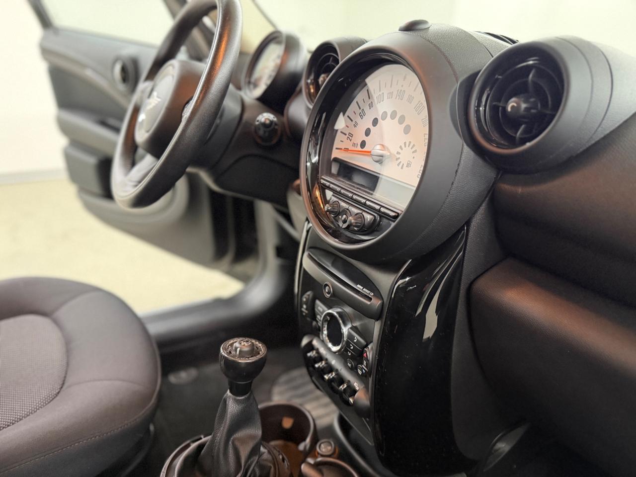 Mini Cooper D COUNTRYMAN(anno 2013)