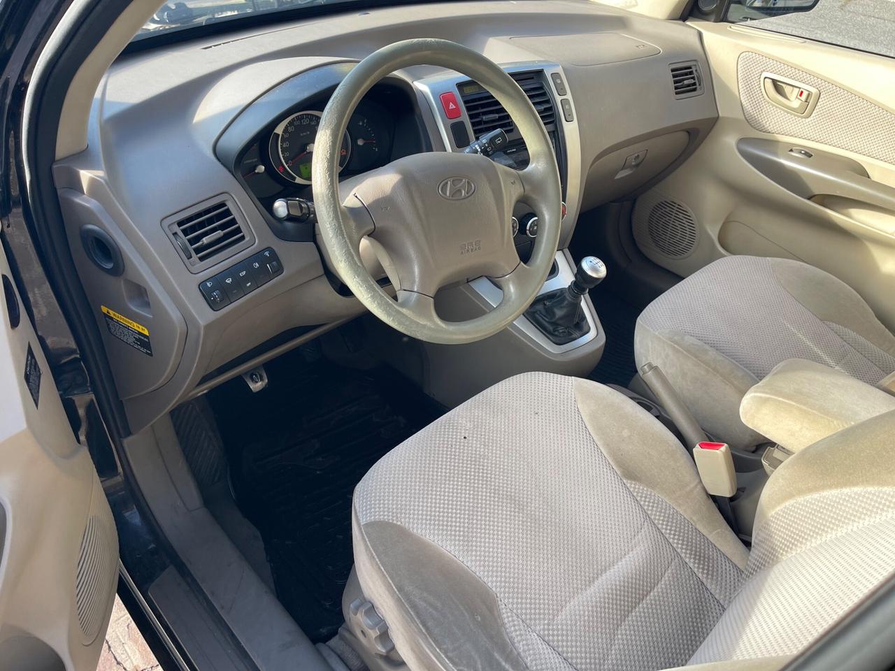 Hyundai Tucson 2.0 CRDi VGT 2WD Active