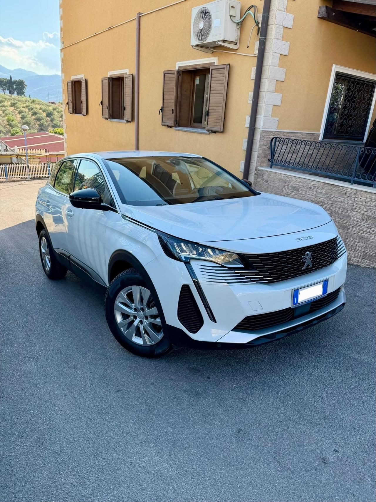 Peugeot 3008 1.5 BlueHDi 130 EAT8 Active Pack 2022
