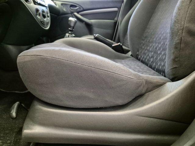 FORD Focus 1.8 TDi cat 5p. Ambiente - NEOPAT. - Clima